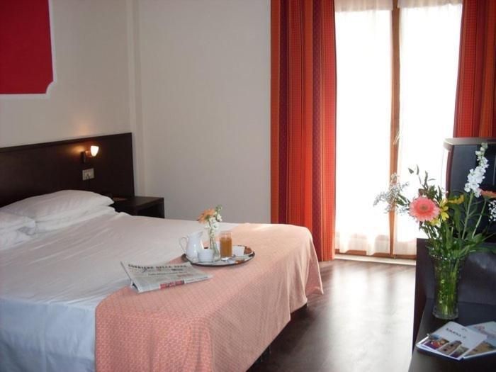 Hotel Isola Di Lauria ラウリーア・インフェリオーレ 部屋 写真